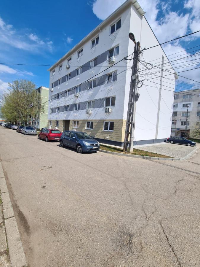 Garsoniera Luxury Lorena Piteşti Exteriér fotografie